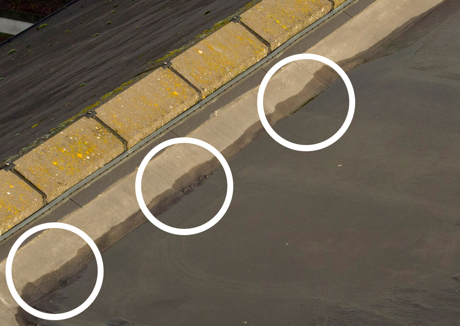 Aerial photograph showing the leak on a flat roof quickly and cheaply