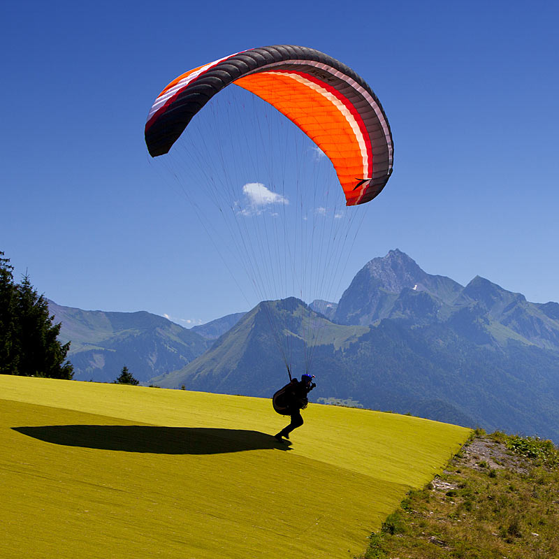 Aerial photography and video of sports and leisure activity like paragliding
