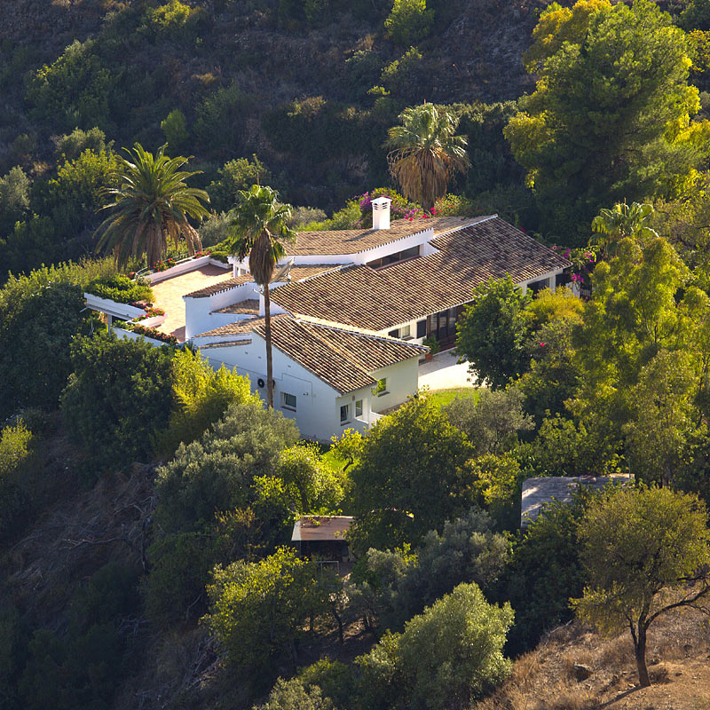 Aerial photograph of luxury villa in Spain